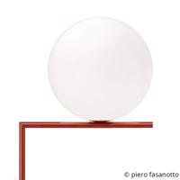 FLOS IC F2 stojaca lampa burgundská červená Ø30 cm