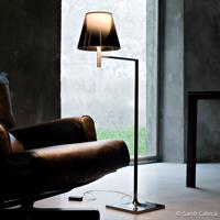 FLOS KTribe F1 stojaca lampa, bronzová metalická