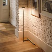 Vibia Flat stojaca LED lampa výška 100 cm čierna